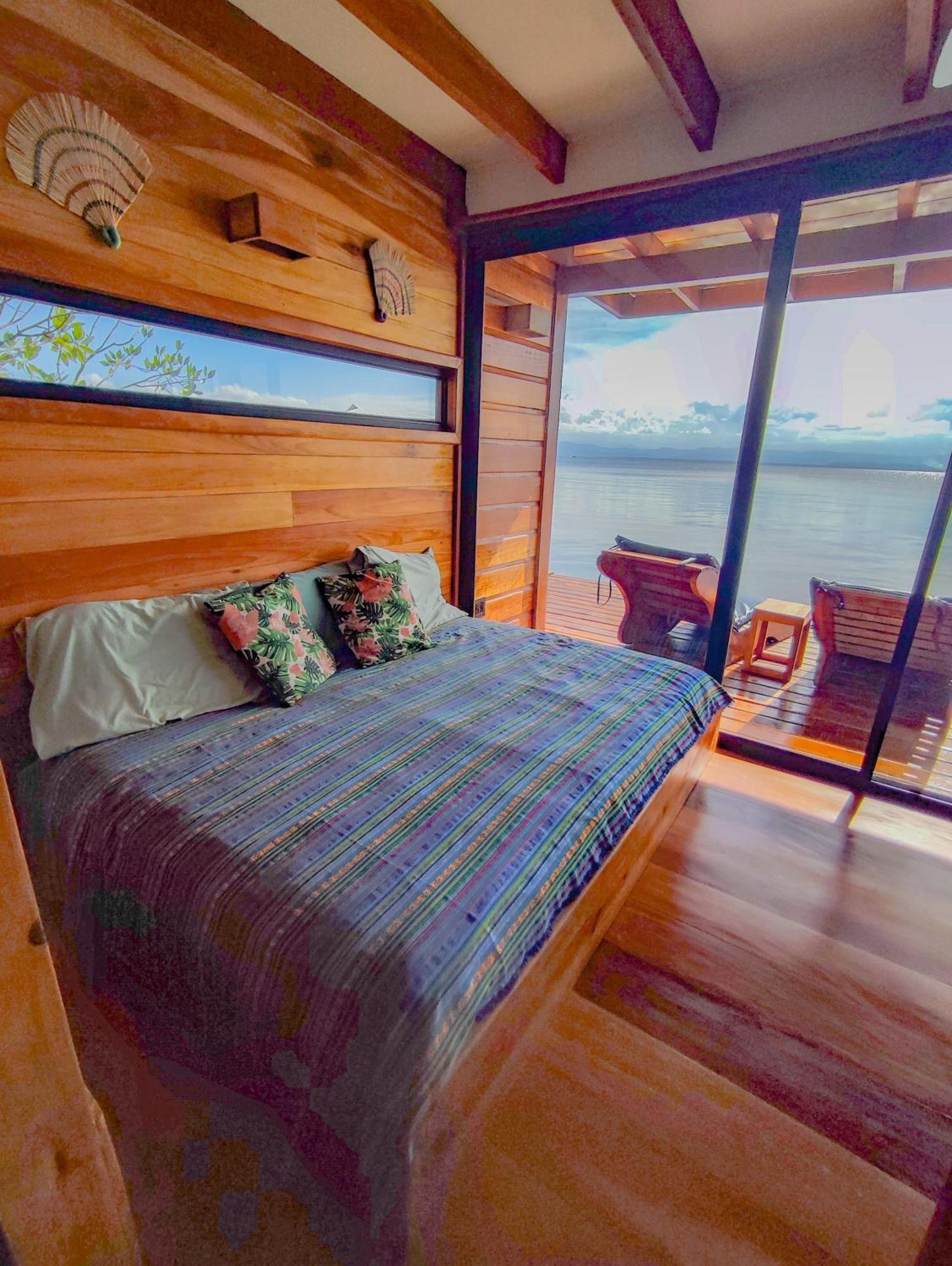 Bahia Coral Lodge Bocas Town Ngoại thất bức ảnh
